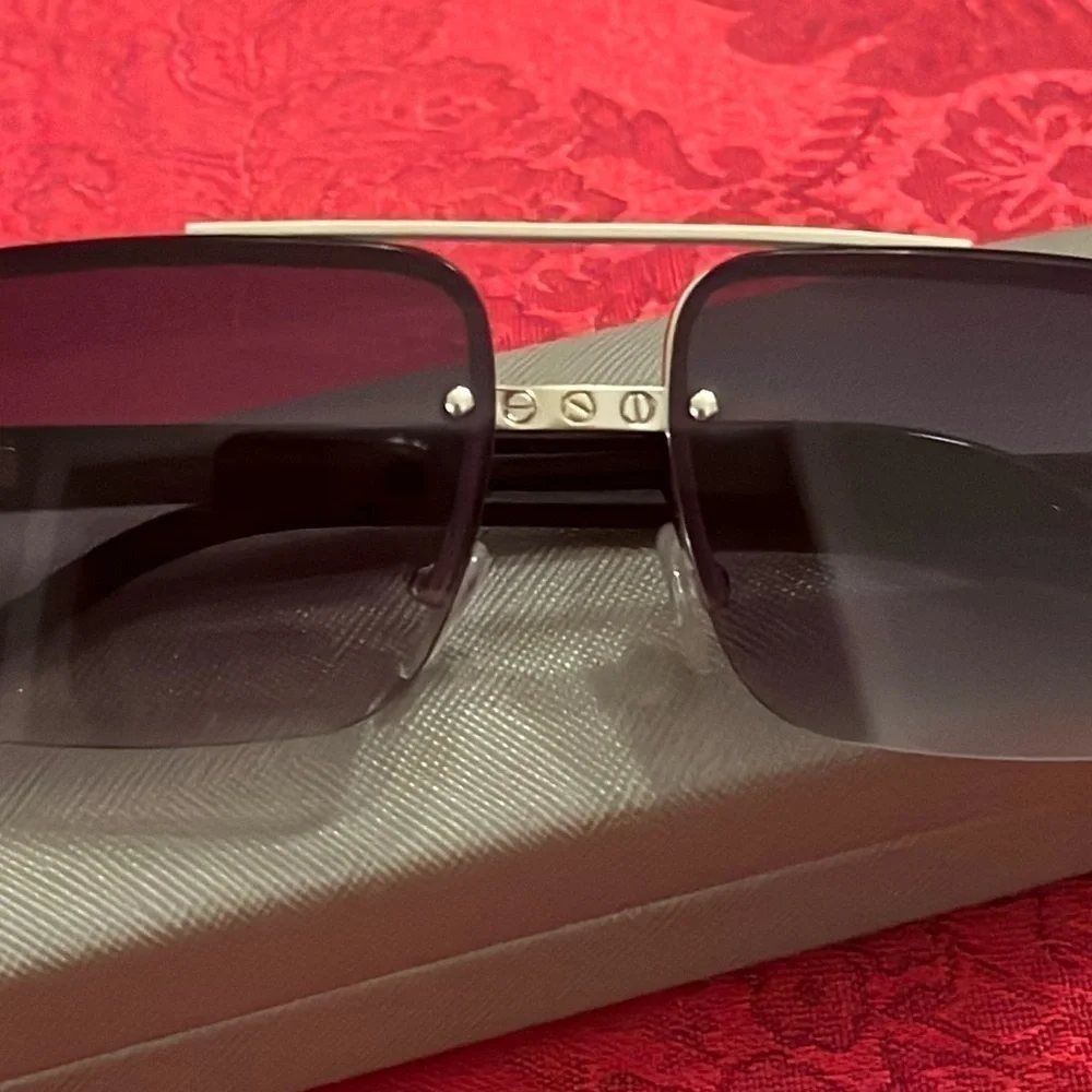 NWOT John Varvatos Square Metal Frame Rimless Sunglasses Smoky Gradient Lens